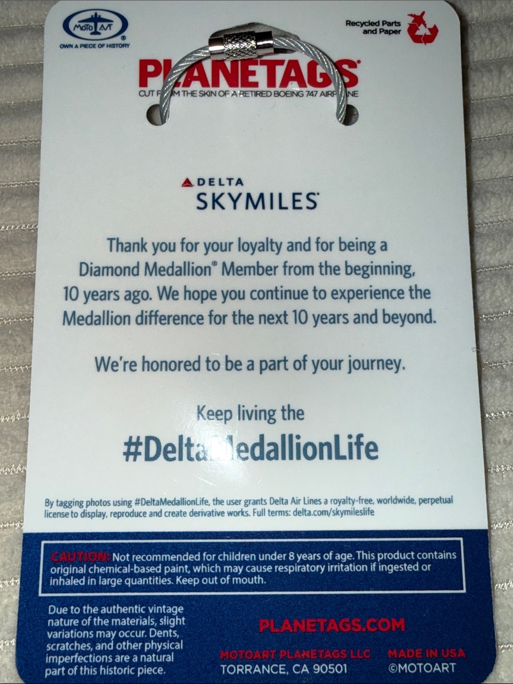 Delta White 747 Skin Limited Edition Diamond Medallion Tag - Picture 6 of 8